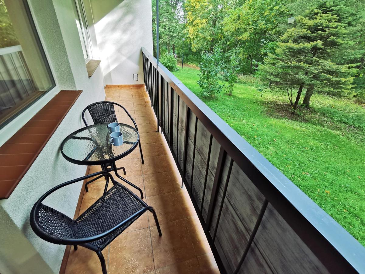 Apartament Z Widokiem Na Park Polanica-Zdroj Ngoại thất bức ảnh